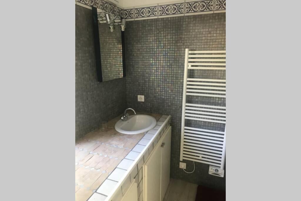 Appartement Joli studio au Mont St Clair avec vue sur la Mer à Sète Extérieur photo