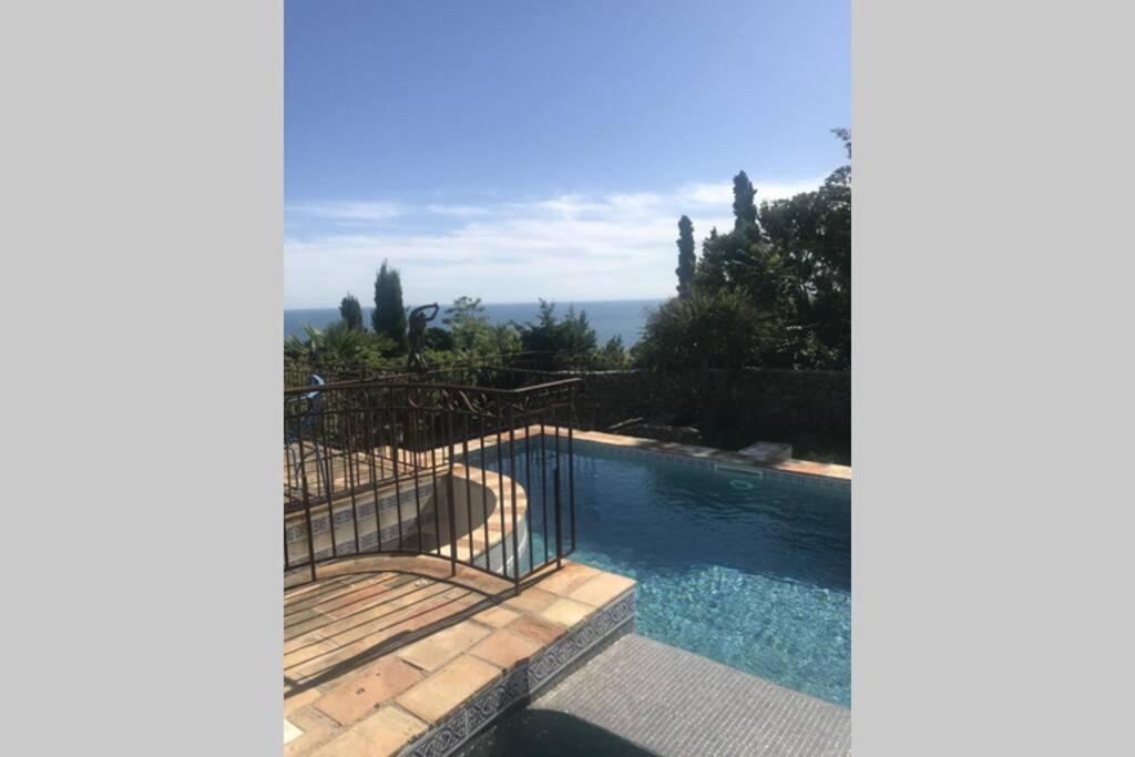 Appartement Joli studio au Mont St Clair avec vue sur la Mer à Sète Extérieur photo